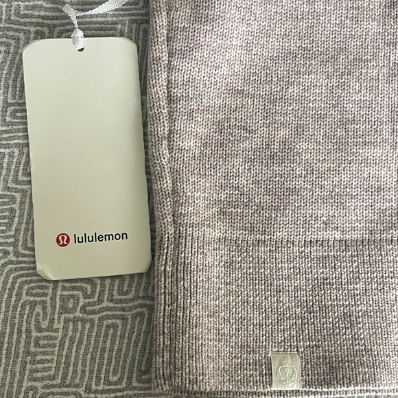 NWT Lululemon Boxy Cotton-Blend Sweater, Light Pink/Grey Heather, Medium - Picture 10 of 15